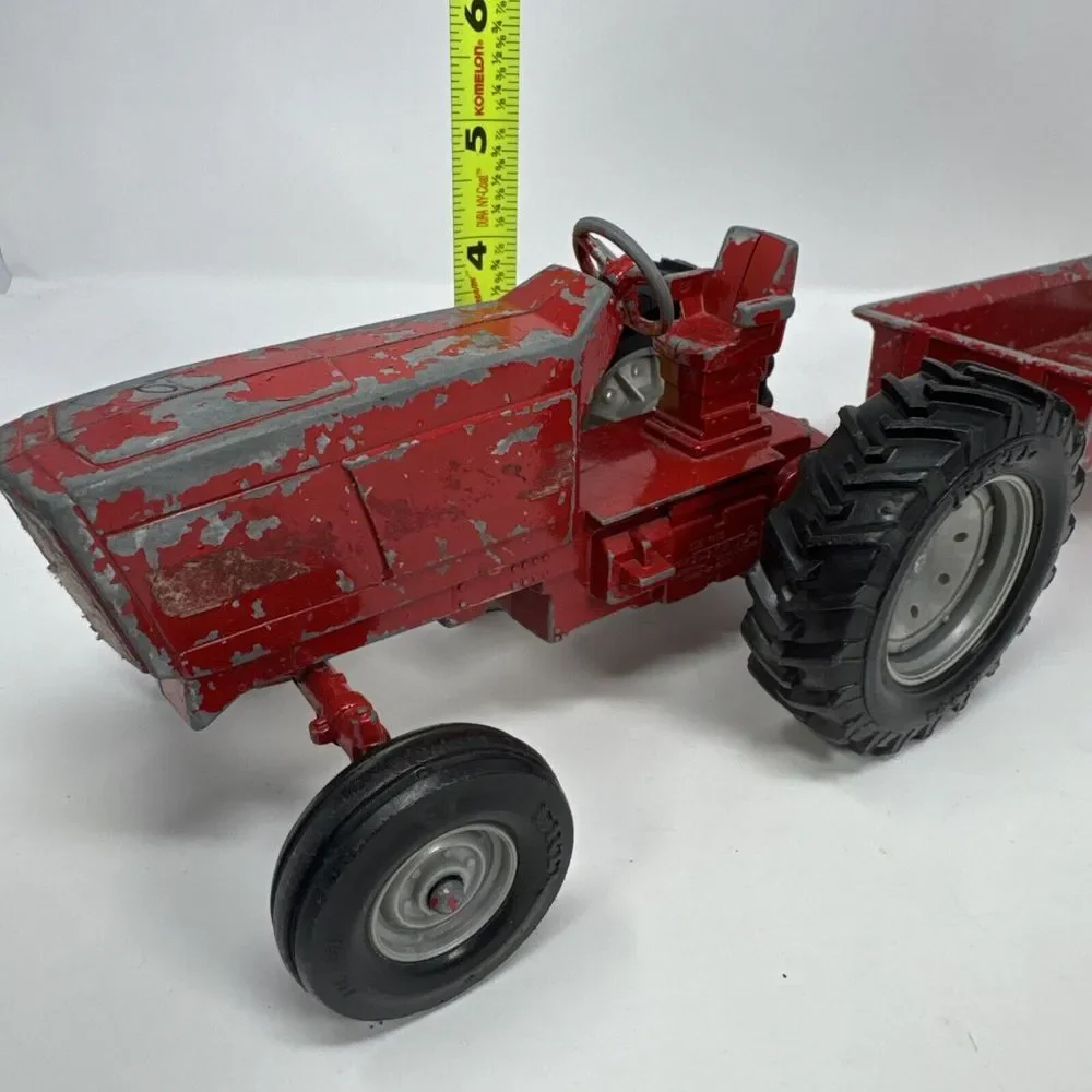 Vtg Red Farm Tractor The ERTL Co STK 415 International Metal and‎ Wagon